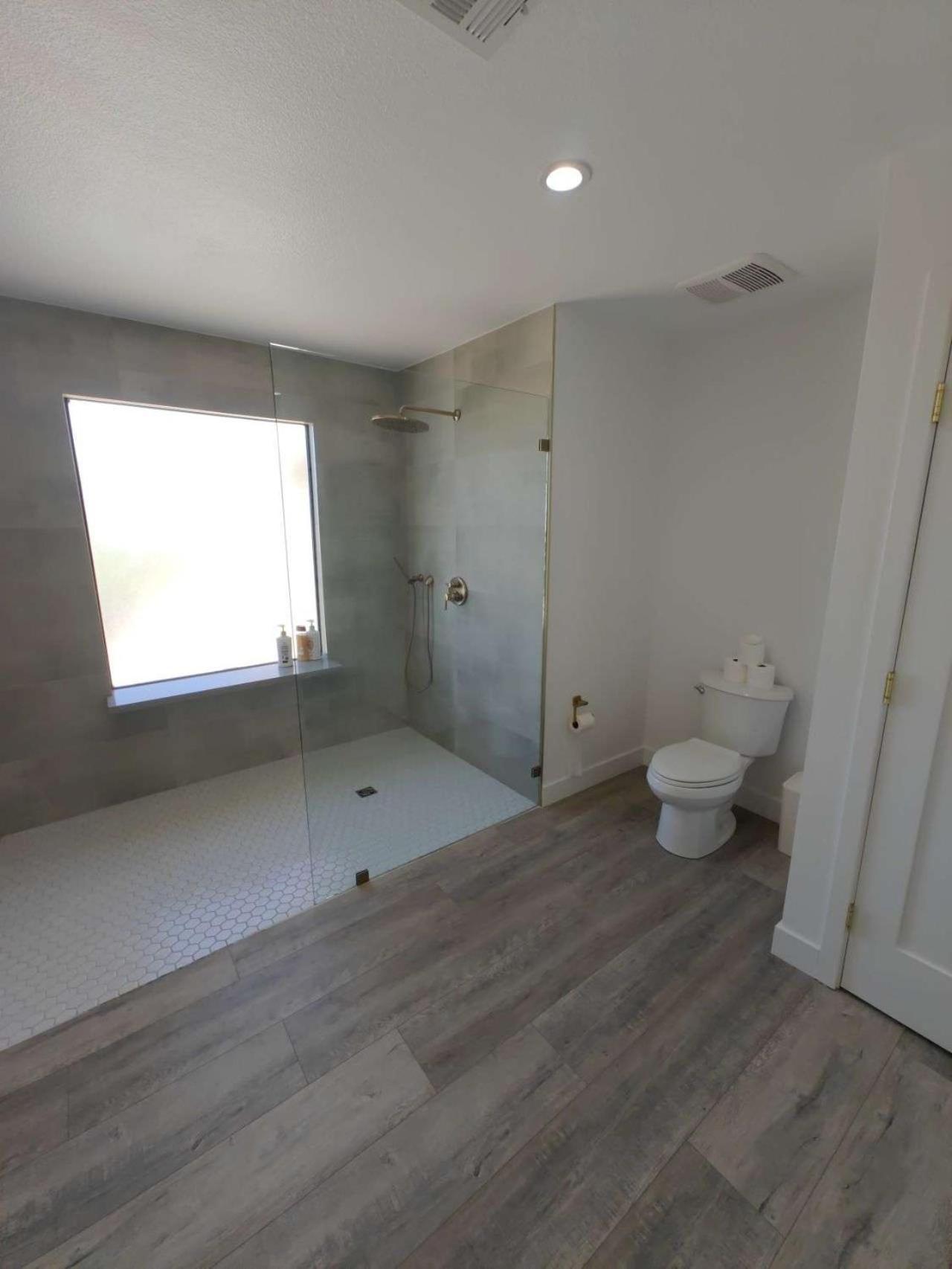 The Strip Is Just Around The Corner! Newly Renovated Luxury Modern Minimalist Villa With Large Pool! Las Vegas Exterior photo