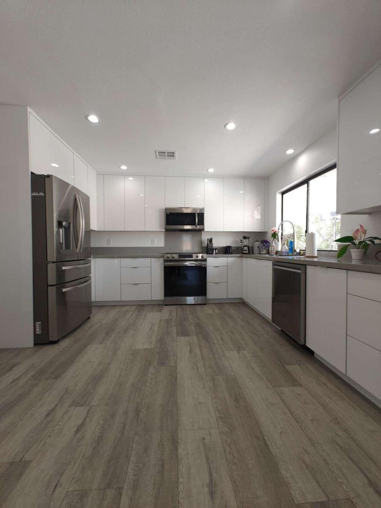 The Strip Is Just Around The Corner! Newly Renovated Luxury Modern Minimalist Villa With Large Pool! Las Vegas Exterior photo